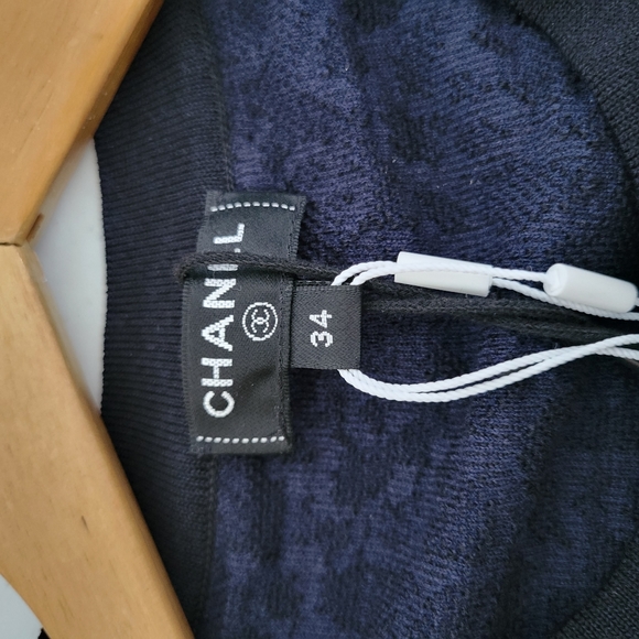 CHANEL Knit Crop Top - Picture 6 of 10